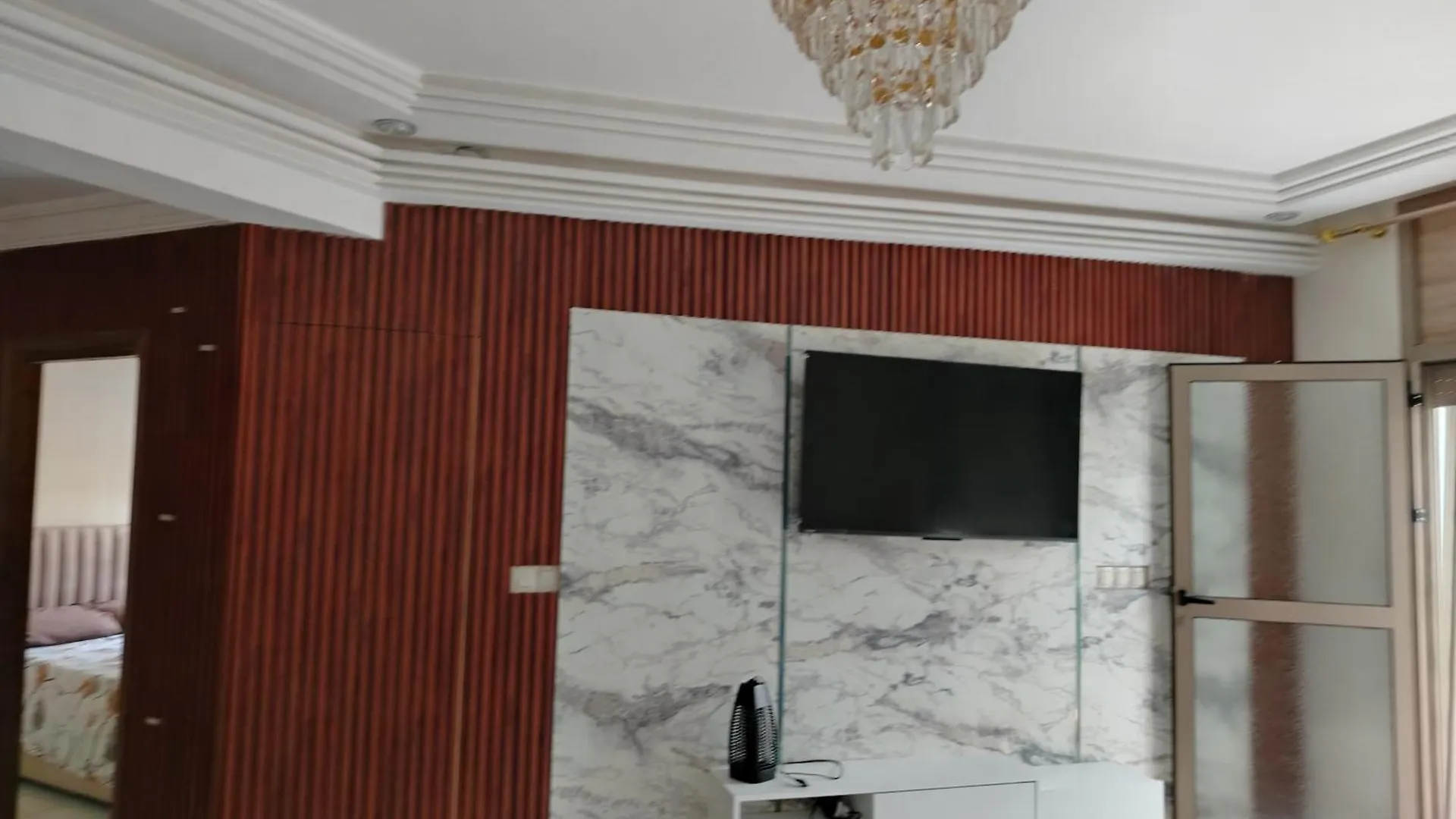 Lägenhet Charmant Appartement A Casablanca Pres Tram & Gare Marocko