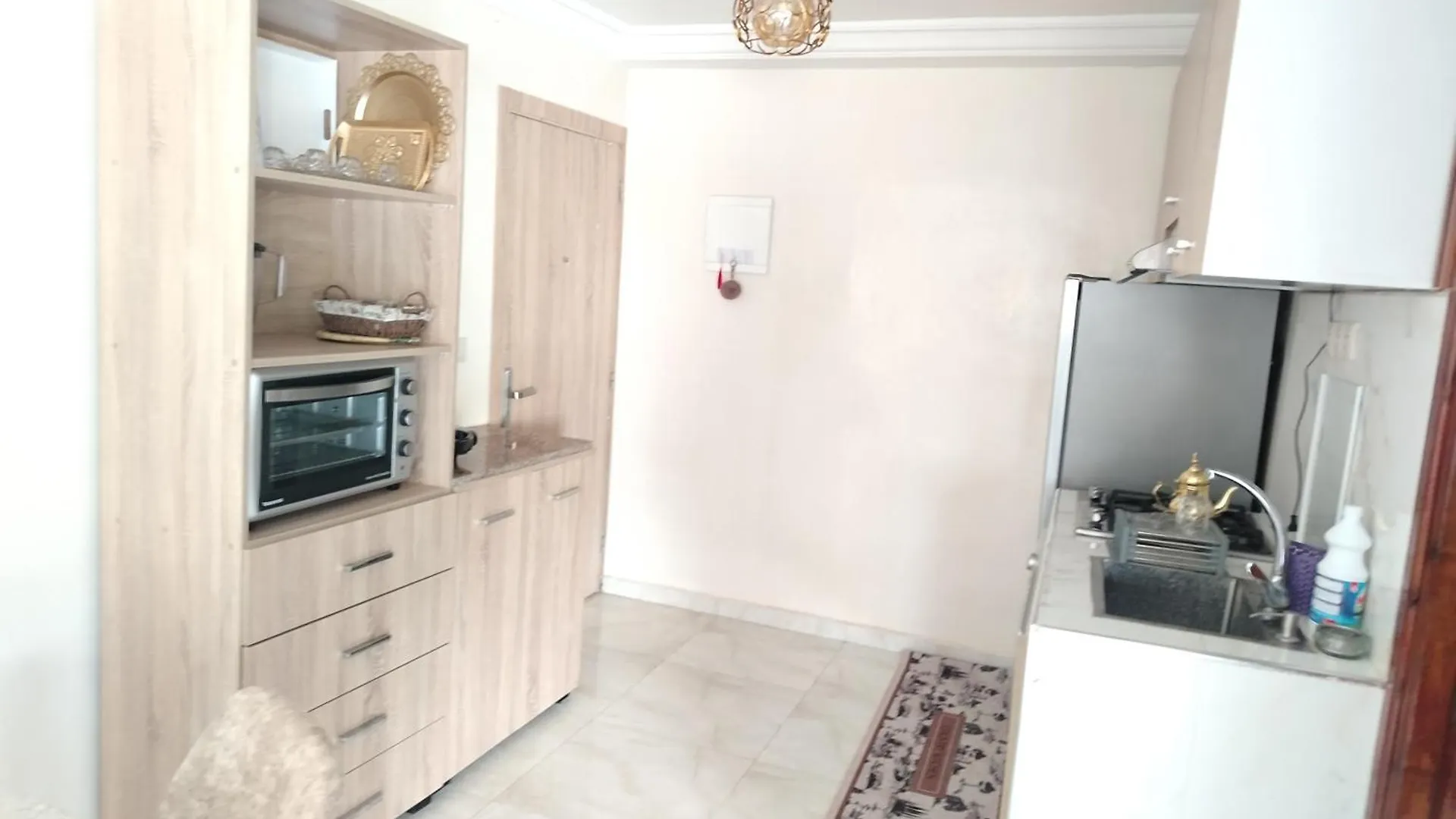 Charmant Appartement A Casablanca Pres Tram & Gare 0*,  Marocko