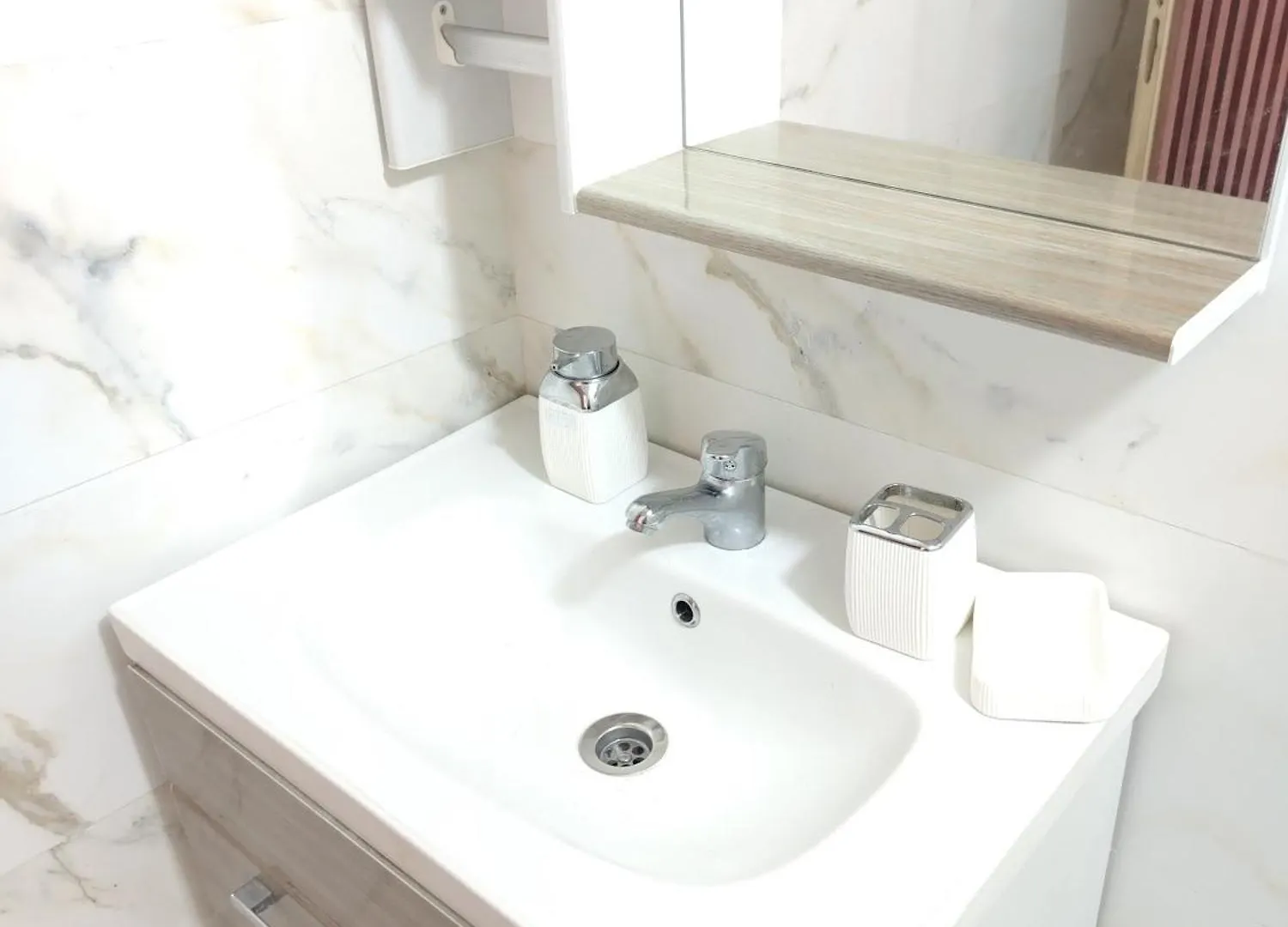 Lägenhet Charmant Appartement A Casablanca Pres Tram & Gare Marocko