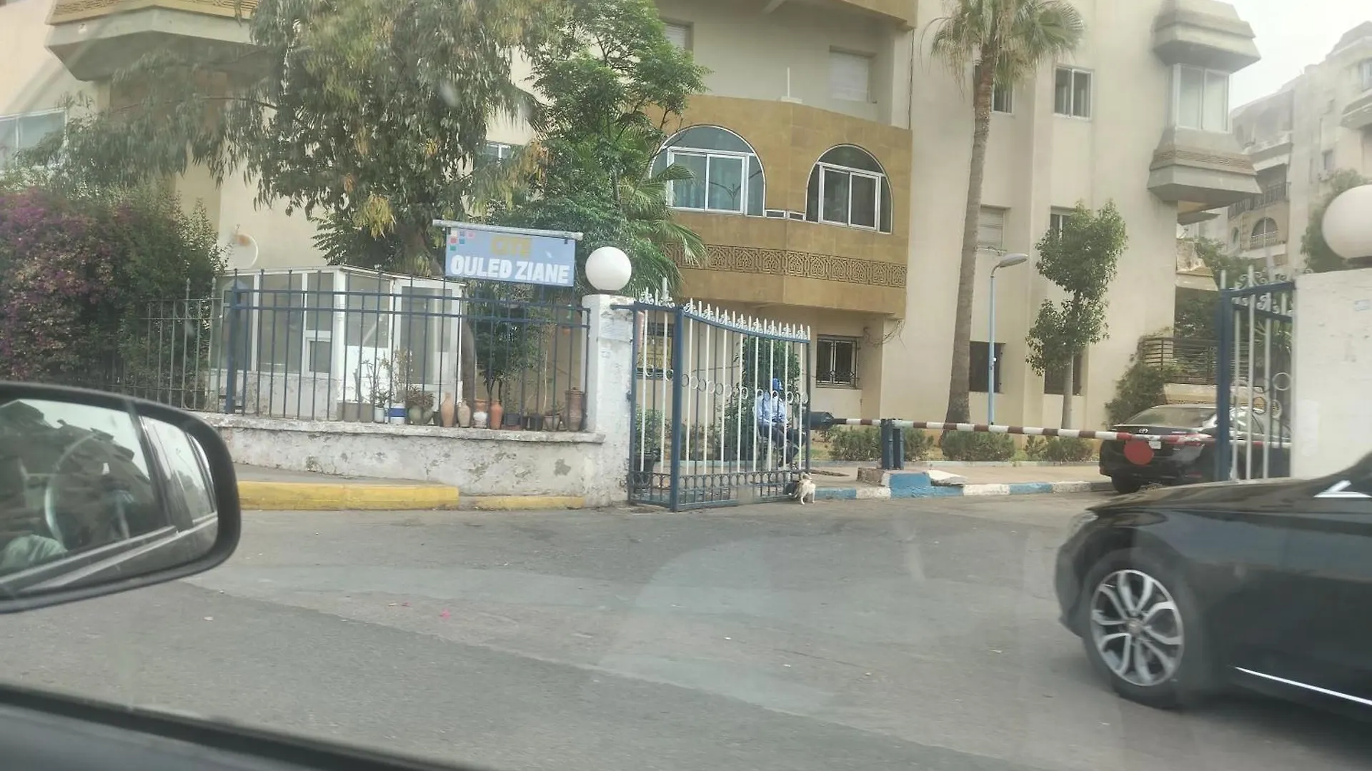 Charmant Appartement A Casablanca Pres Tram & Gare Lägenhet